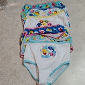 6 pairs baby shark panties